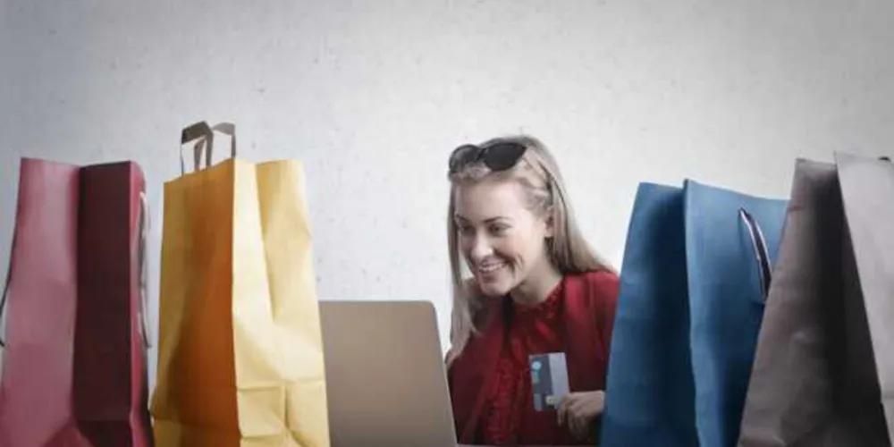 Vale destacar, ainda, que, neste ano, mais de 60% das lojas virtuais fizeram promoções de Black Friday dois meses antes da data oficial.