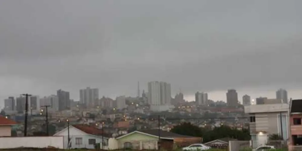 Dados apontam para 86% de chance de chuva nesta quinta-feira (31)