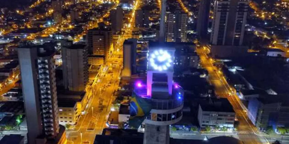 A nova regra mantém em vigor a limitação de horário para circulação de pessoas no período noturno