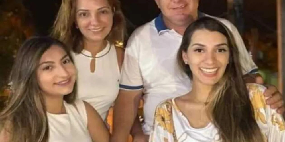 Casal e filhos morreram na queda de avião na manhã desta terça-feira (29)