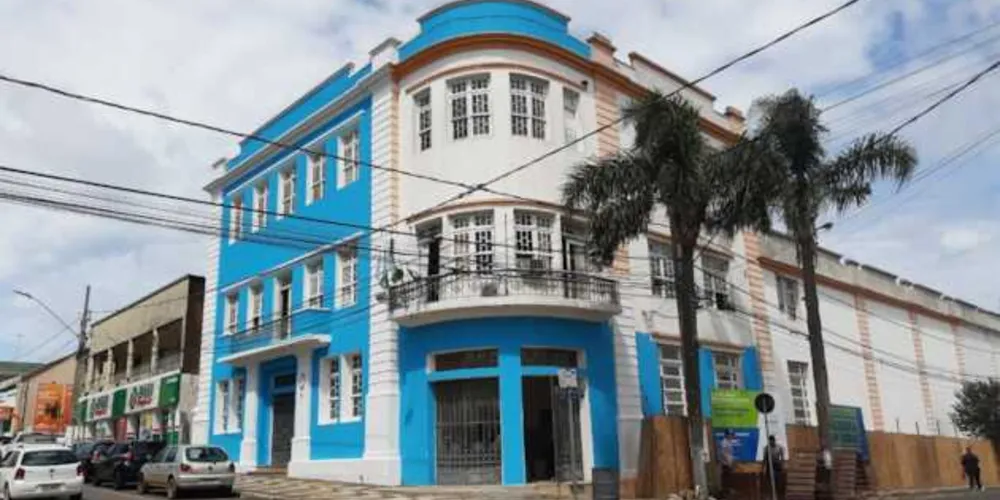 O espaço foi restaurado e sua estrutura interna foi reorganizada
