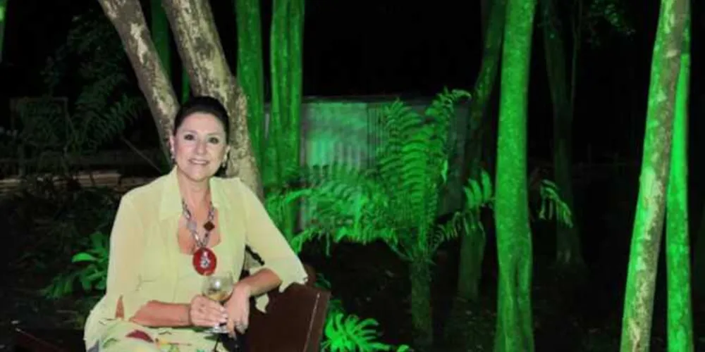 Indianara Milléo apresenta o balanço do Clube Ponta Lagoa no ano de 2020.