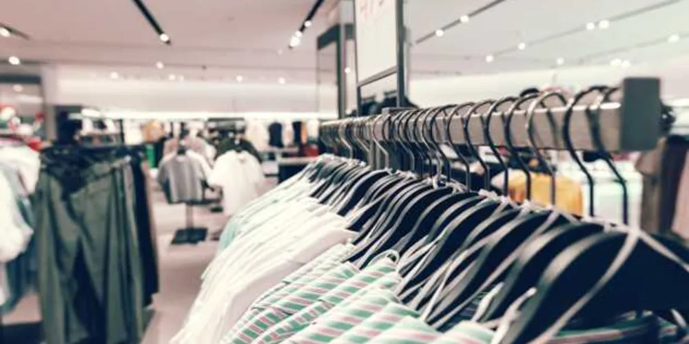 A retomada da economia tem tido comportamento diferenciado entre os setores. O restabelecimento do fluxo de negócios está acontecendo, mas não de forma linear. 