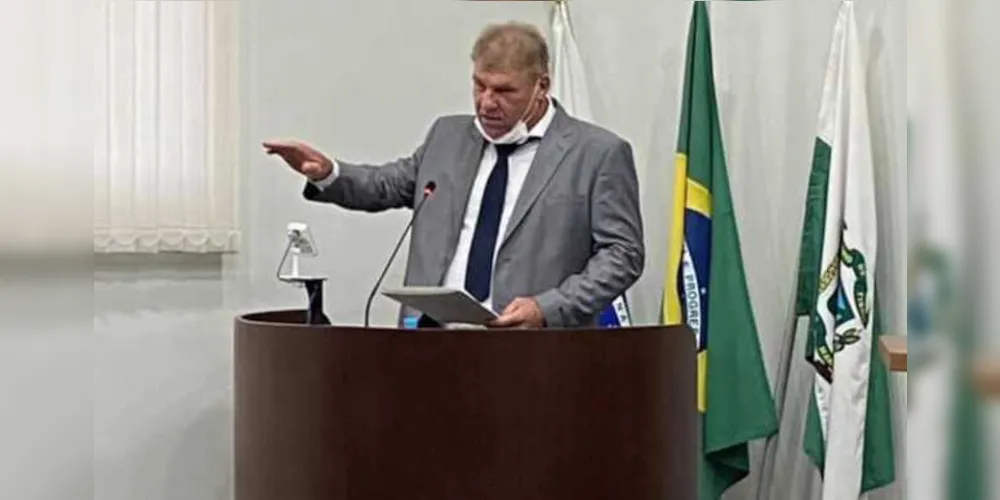 Imagem ilustrativa da imagem Artur ‘Butina’ toma posse da Prefeitura em Tibagi