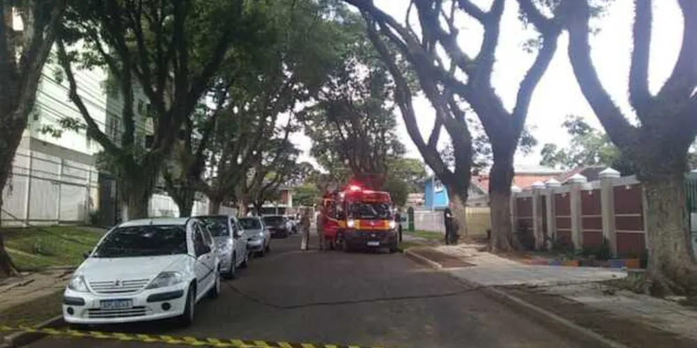 Vítima foi socorrida pelos bombeiros e levada ao hospital com lesões moderadas