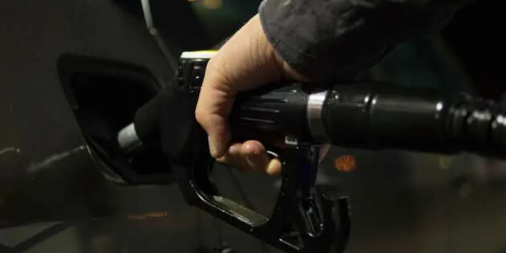 O Brasil está oficialmente entre os 30 países com a gasolina mais cara do mundo. 