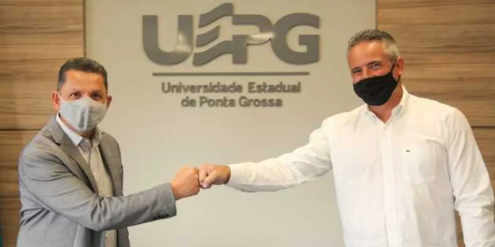 Miguel Sanches Neto e Paulo Roberto Baptista Stachowiak se reuniram nesta quarta-feira