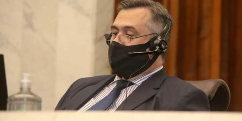 Secretário diz que prazo foi estabelecido pelo Ministério da Saúde