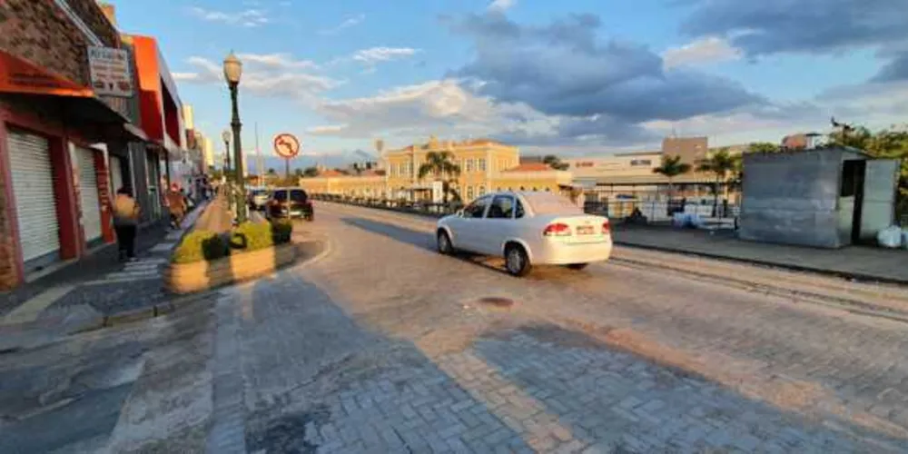 Cidade se aproxima dos 13,5 mil casos positivos