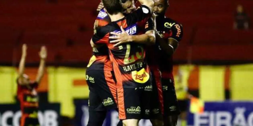 O triunfo em Curitiba não tirou os goianos da zona de rebaixamento, onde estão desde as primeiras rodadas, mas os deixou mais perto do objetivo. 