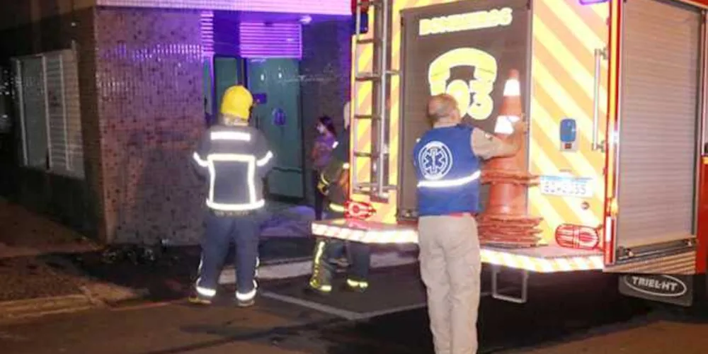 Depois de iniciar o fogo, andarilho fugiu e ainda não foi identificado
