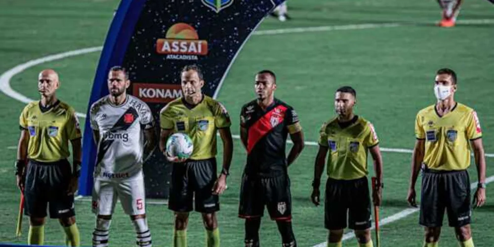 Imagem ilustrativa da imagem Vasco empata com Atlético-GO e deixa zona do rebaixamento