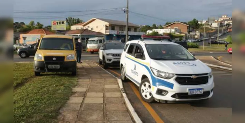 Batida aconteceu no cruzamento da Avenida Visconde de Taunay com a rua Rebita, no Contorno
