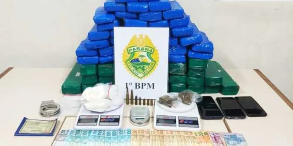 Mais de 36 quilos de maconha foram encontrados