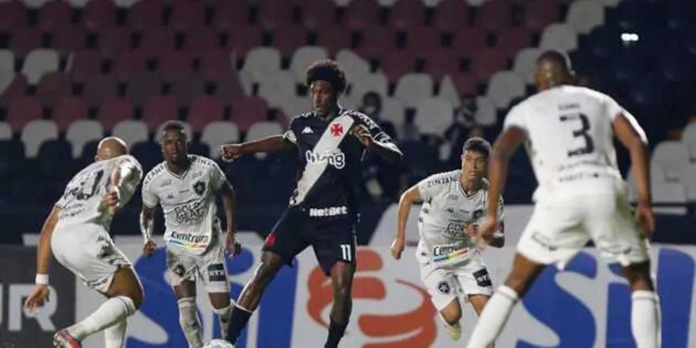 Imagem ilustrativa da imagem Vasco bate Botafogo e deixa zona de rebaixamento
