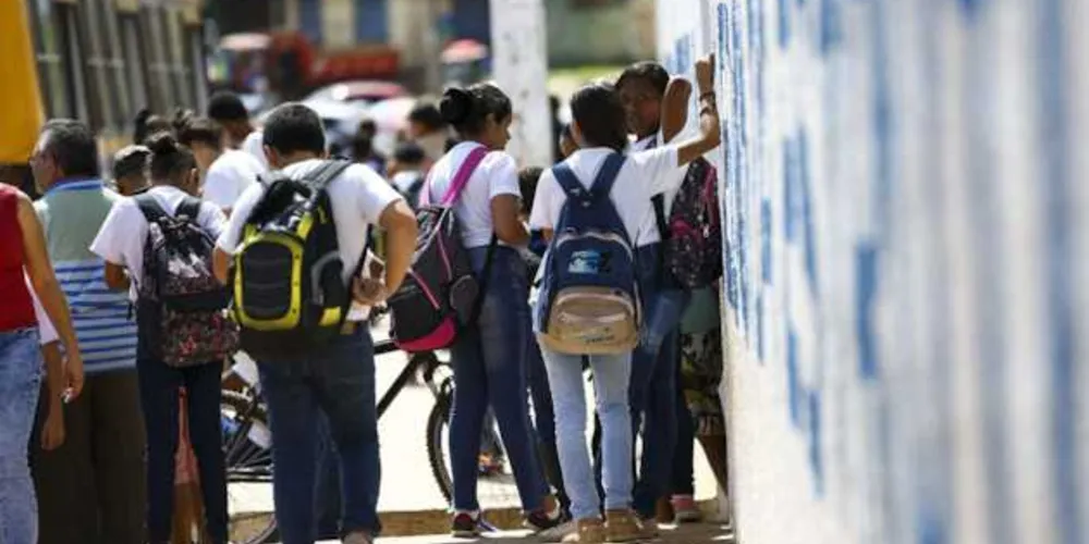 Atualmente a avaliação é aplicada de dois em dois anos a estudantes dos 2º, 5º e 9º anos do ensino fundamental e da 3ª série do ensino médio.