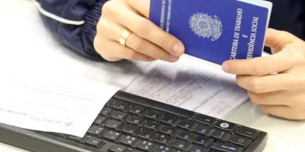 Foram 74.615 trabalhadores encaminhados para vagas de emprego com carteira assinada.