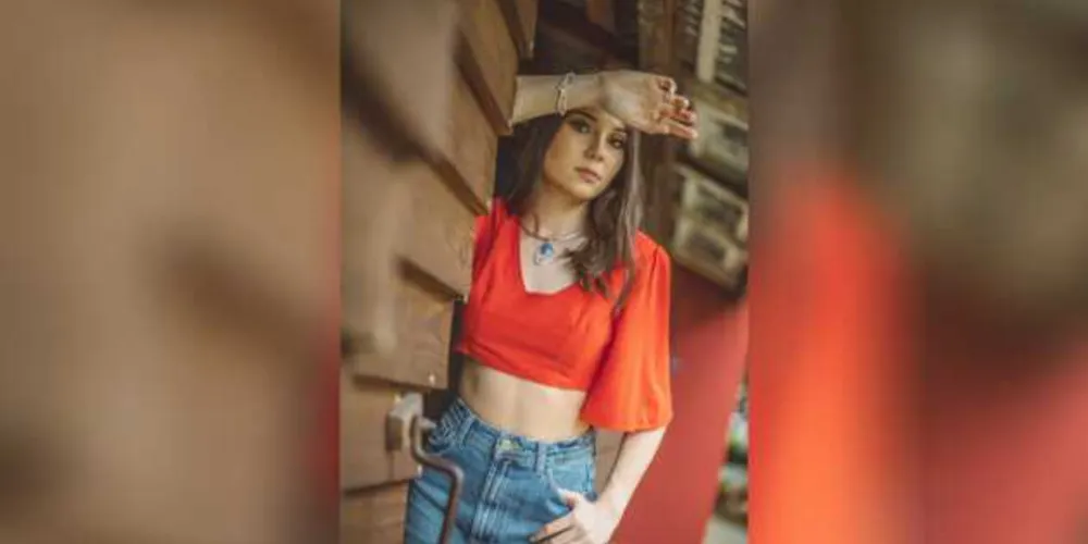 BDAY - A jovem Julia Pedroso Gorte, filha de Edílson e Patricia Gorte, receberá as felicitações pela passagem de seu aniversário nesta terça-feira (12). Julia é uma das destacadas jovens da sua geração. Da coluna RC os votos de felicidades e realizações. 