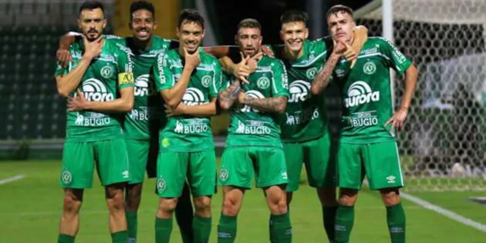 Com quatro rodadas de antecedência, o time alcançou 66 pontos e ocupa a vice-liderança, e não pode mais ser alcançado pelo Juventude, atual 4º colocado com 52.