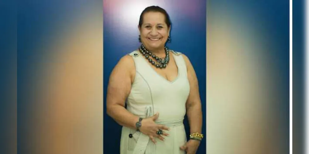 FELICITAÇÕES - Sueli Schmitt será cumprimentada pela passagem de seu aniversário nesta quinta-feira (14). Sueli, pessoa querida na sociedade princesina, sempre simpática e envolvida com as principais causas sociais. Da coluna RC os votos de saúde e alegrias. 