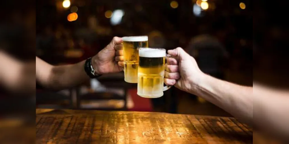 Imagem ilustrativa da imagem Cerveja deve ficar entre 10 e 15% mais cara em 2021