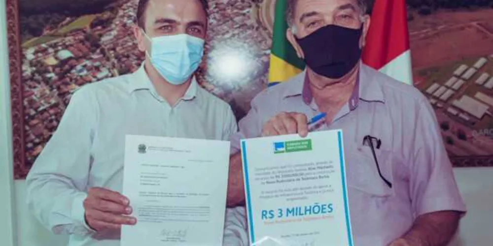 O documento foi entregue ao prefeito, Dr. Márcio Matos, que usará o recurso para a construção de uma nova rodoviária