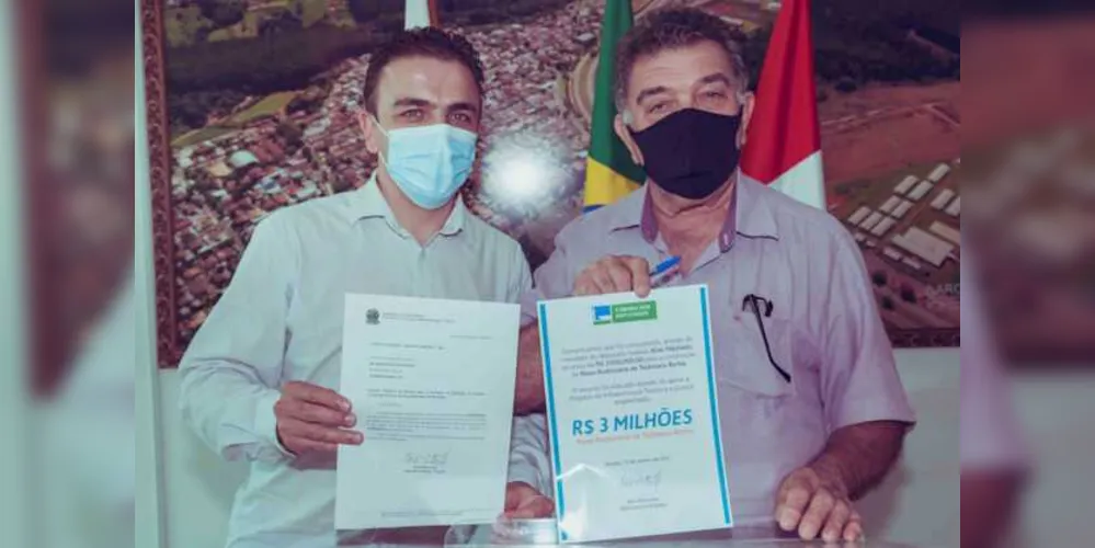 O documento foi entregue ao prefeito, Dr. Márcio Matos, que usará o recurso para a construção de uma nova rodoviária