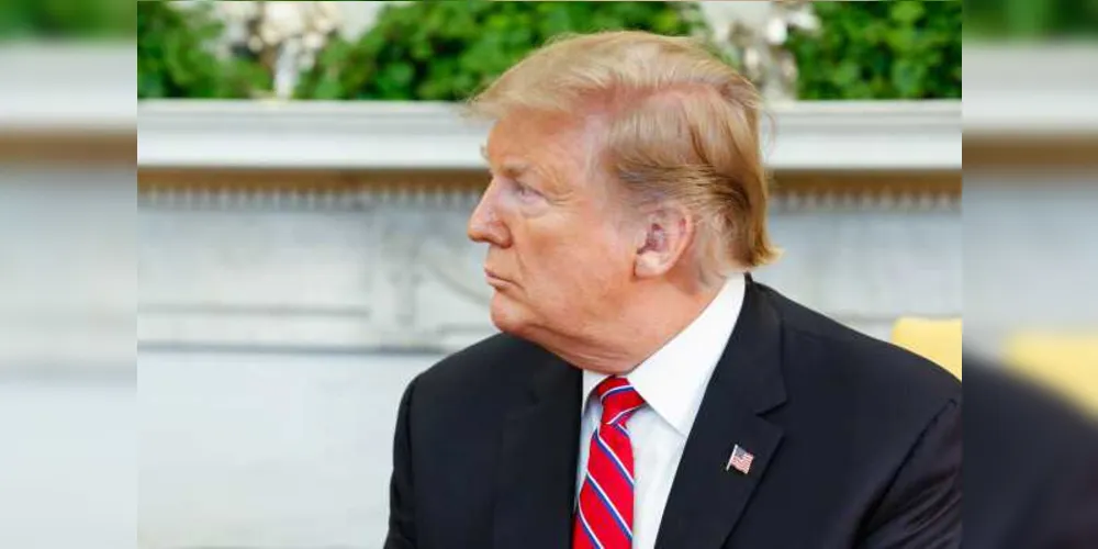 Imagem ilustrativa da imagem Câmara dos EUA aprova impeachment de Trump