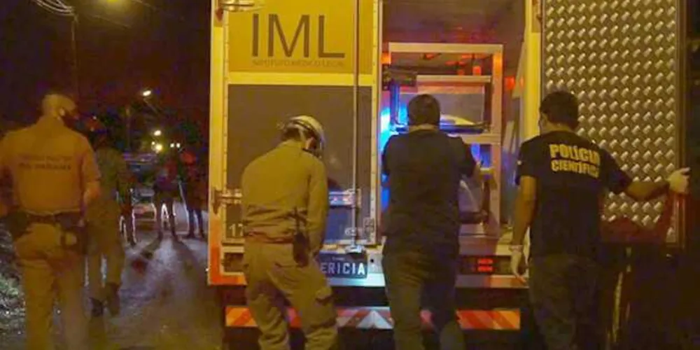 Polícia ainda investiga o caso e não há informações sobre autoria ou motivação para o crime