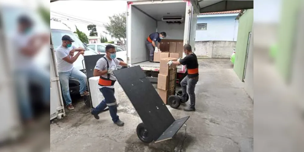 Seringas, máscaras e cartões de vacinação serão entregues a todos os municípios da 3ª Regional