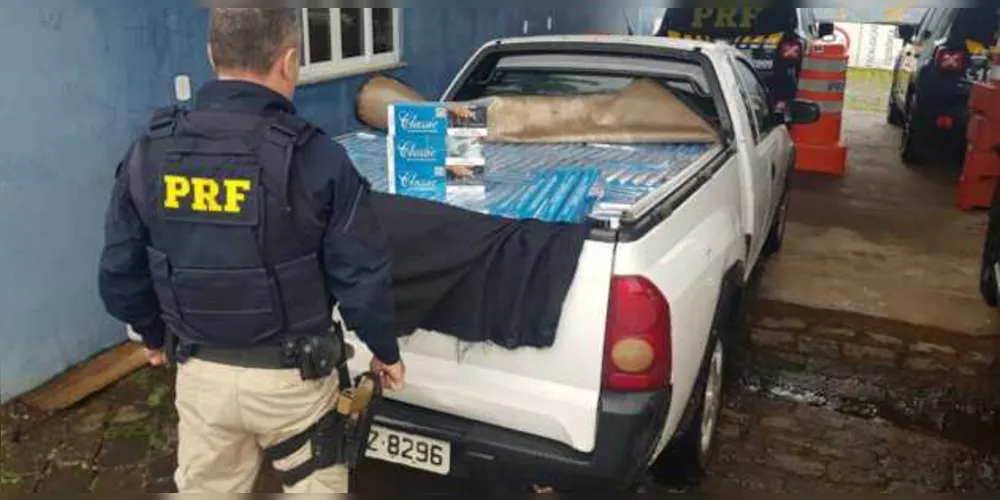 Imagem ilustrativa da imagem PRF apreende R$ 7,5 mil em cigarros contrabandeados em Tibagi