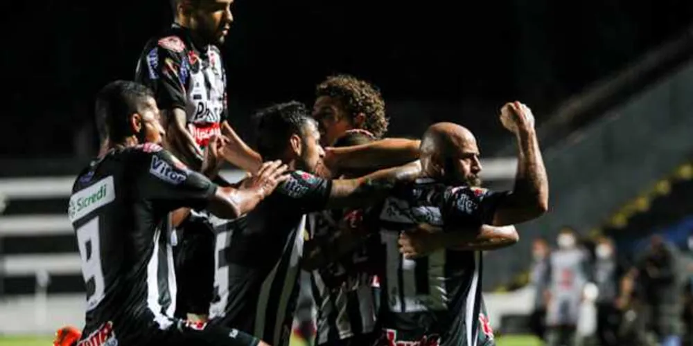 Alvinegro visita o Cruzeiro e pretende duelo com força máxima para subir na tabela. Jogo será às 21h30, em BH