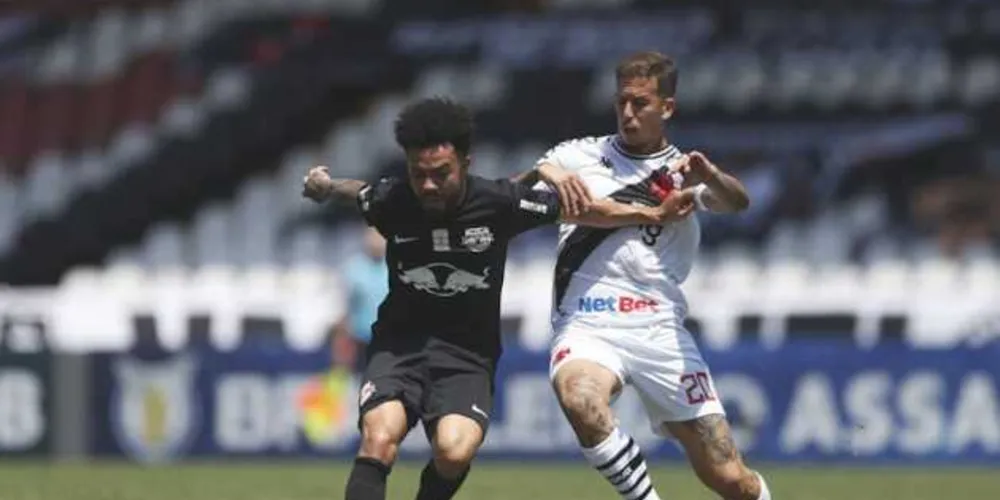 Imagem ilustrativa da imagem Vasco visita Bragantino para tentar se afastar do Z-4