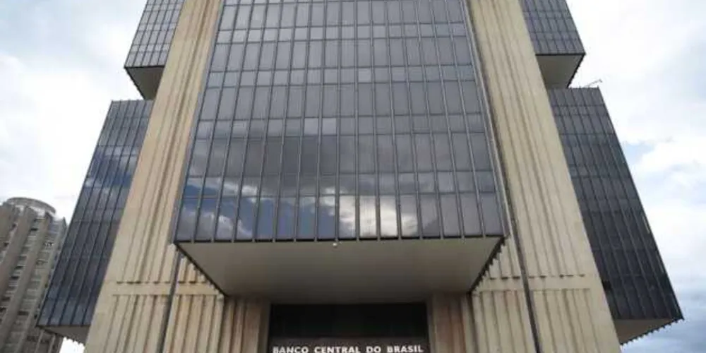 Até alguns meses atrás, as instituições financeiras projetavam inflação abaixo do centro de meta. 