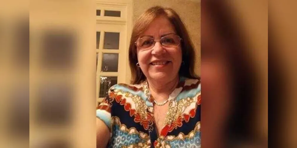 Sueli Fernandes é professora aposentada nascida em Ponta Grossa e filha da escritora, trovadora e artista plástica Amalia Max.