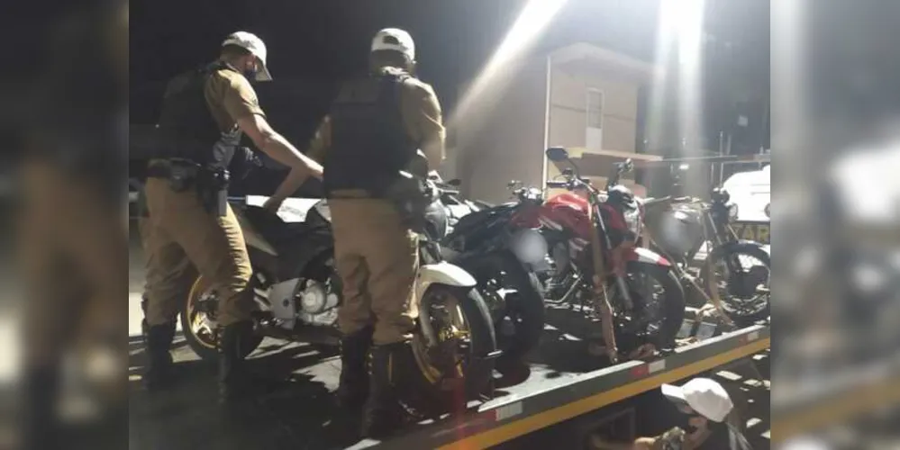 Ao todo, mais de 50 motocicletas foram abordadas na tarde de quinta-feira (21)
