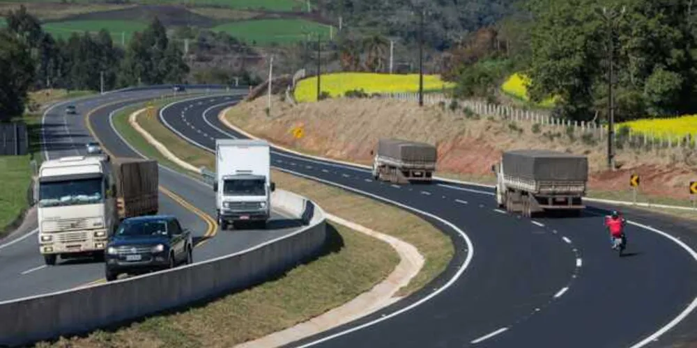 Região concentra um dos maiores fluxos de caminhões com transporte agrícola do país