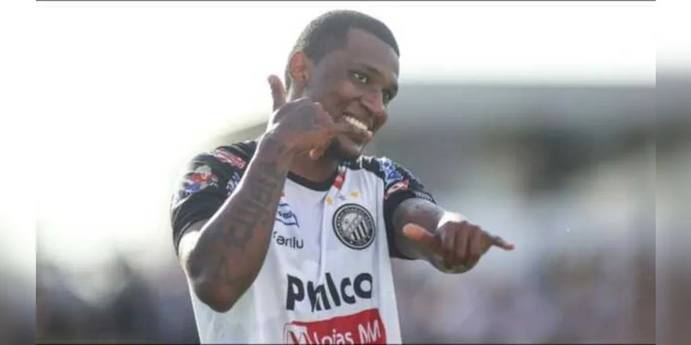 Atacante vai para os Emirados Árabes Unidos em contrato de empréstimo válido por seis meses