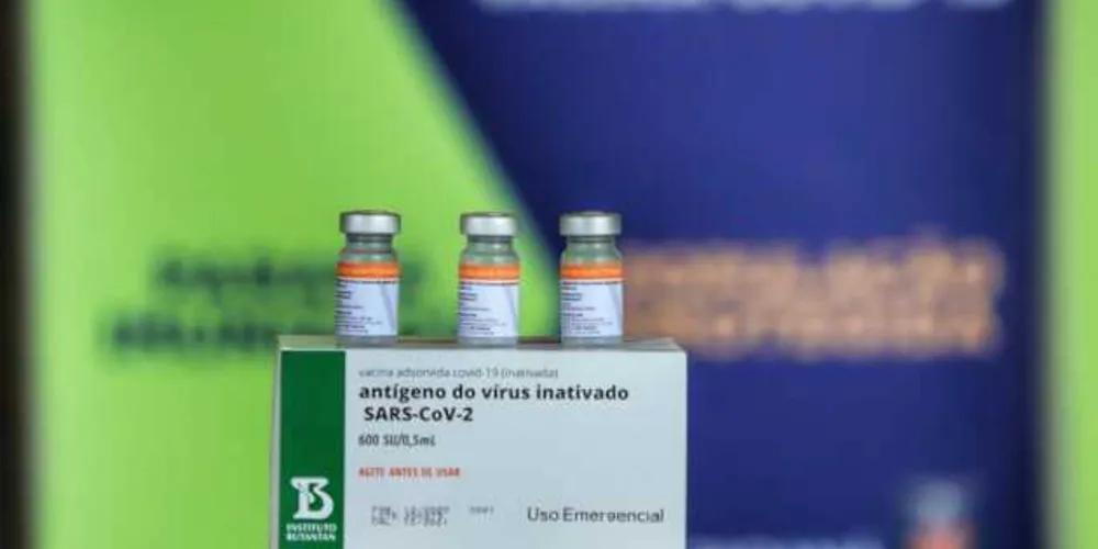 Os imunizantes serão usados prioritariamente na proteção dos trabalhadores que estão na linha de frente do combate à pandemia
