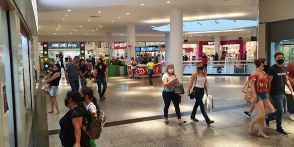 Final de ano movimentou as lojas do comércio varejista em Ponta Grossa