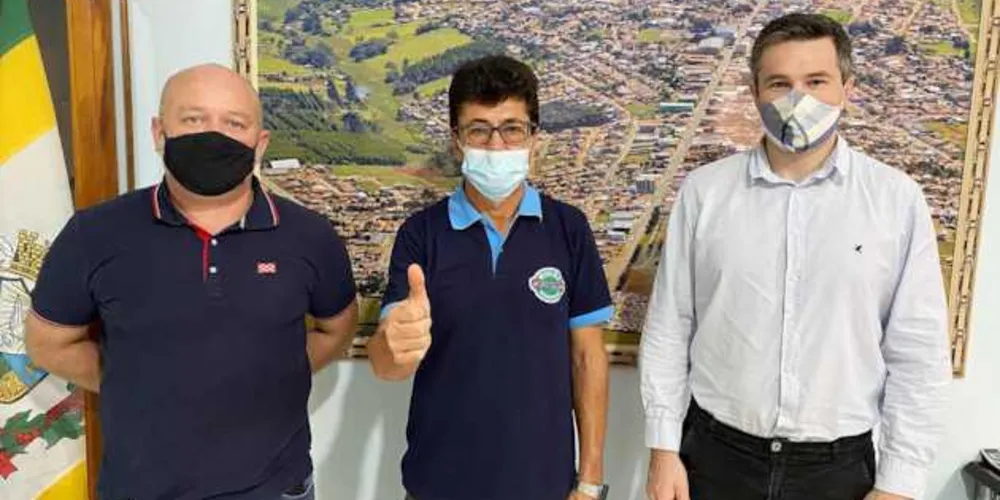 Prefeito esteve reunido com representantes da companhia nesta segunda-feira (25)