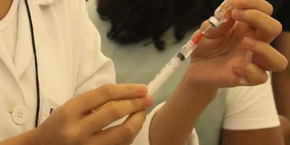 Ainda há 944.127 pessoas com casos ativos em acompanhamento por profissionais de saúde. Outras 7.709.602 pessoas já se recuperaram da doença.