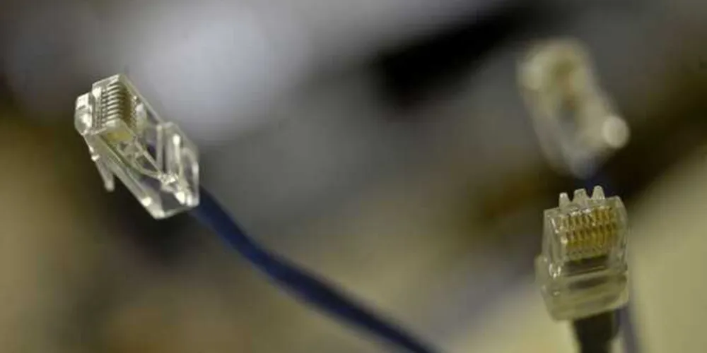 A grande novidade do novo plano é a obrigação de que concessionárias de telefonia fixa invistam na implantação de redes de fibra ótica, o chamado backhaul.