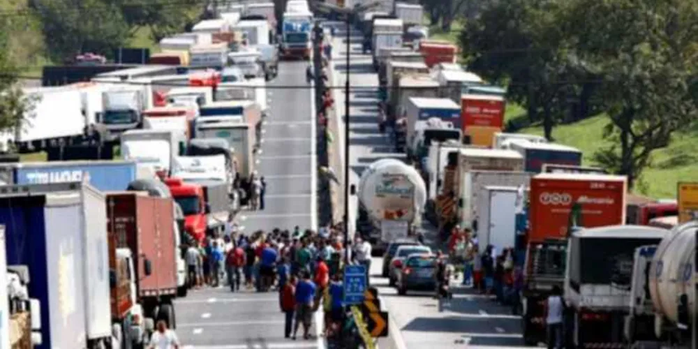 Programada para acontecer na segunda-feira (1°), a greve dos caminhoneiros já tem o apoio de entidades e sindicatos da categoria