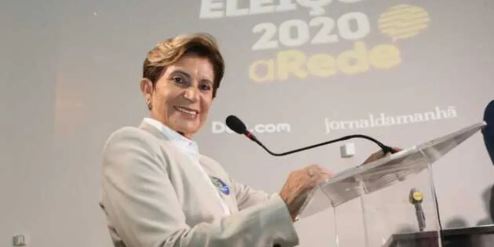 Imagem ilustrativa da imagem Professora Elizabeth completa um mês no comando de PG