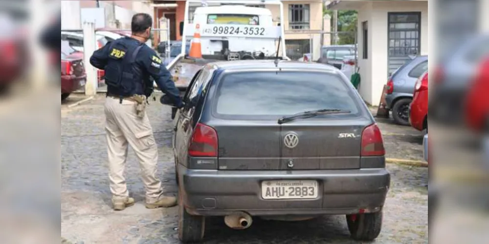 Imagem ilustrativa da imagem PRF recupera três veículos roubados na BR-376 em Ponta Grossa