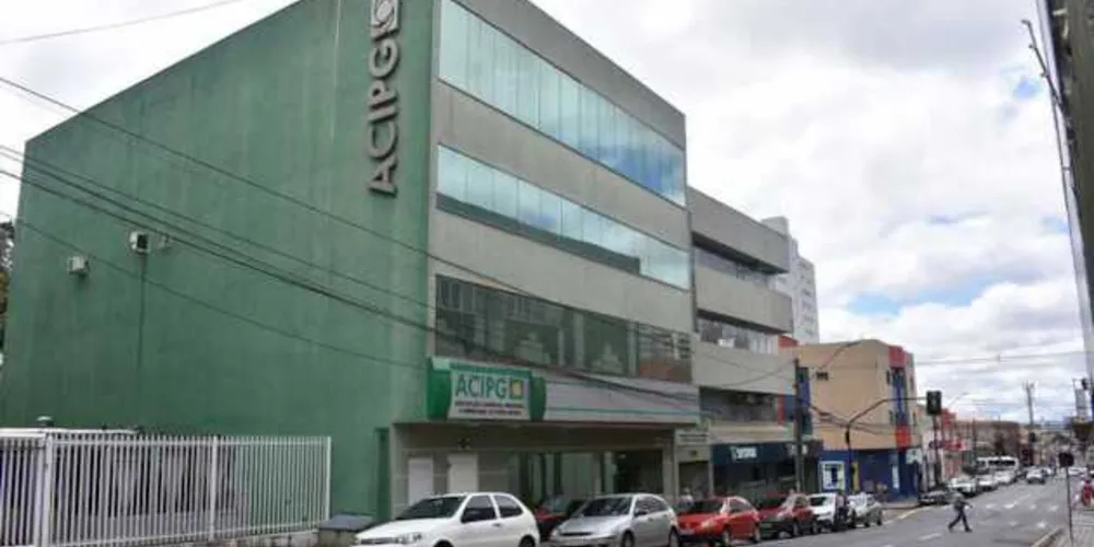 É obrigatório que o candidato esteja estudando, e que disponibilize todas as informações pedidas no site da ACIPG Estágios.