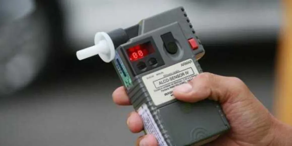Motorista foi flagrado no teste do bafômetro