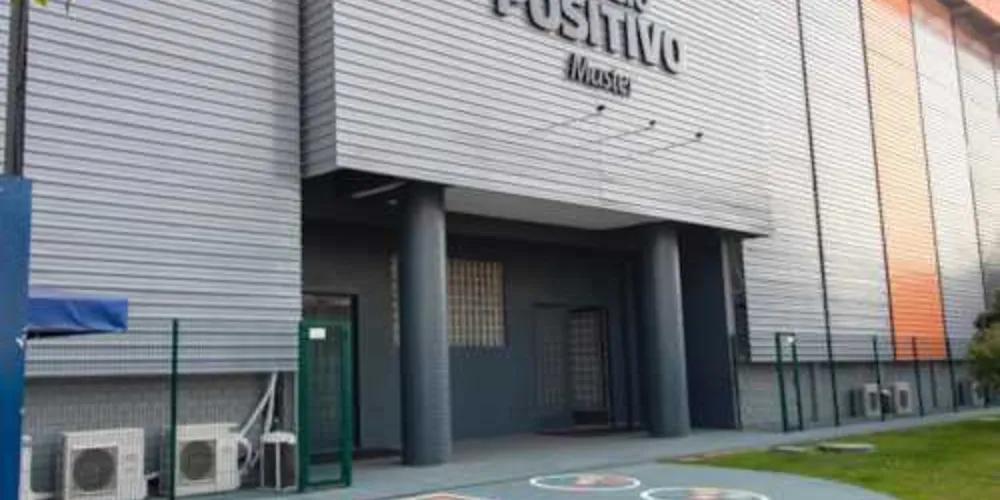 Imagem ilustrativa da imagem 'Melhor da Educação' apresenta o Colégio Positivo-Master