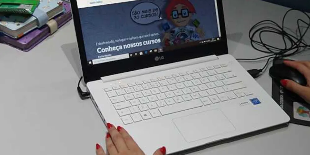 O curso tem duração de 40 horas, de segunda a sexta-feira, das 19h às 22h
